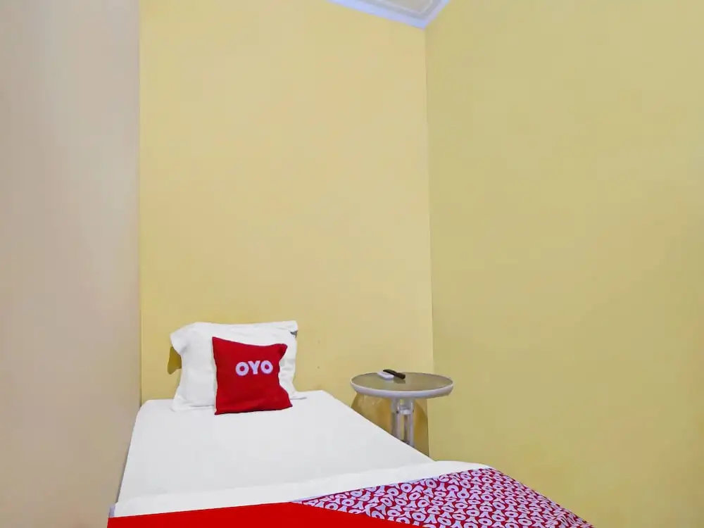 OYO 990 Stadion Residence Syariah