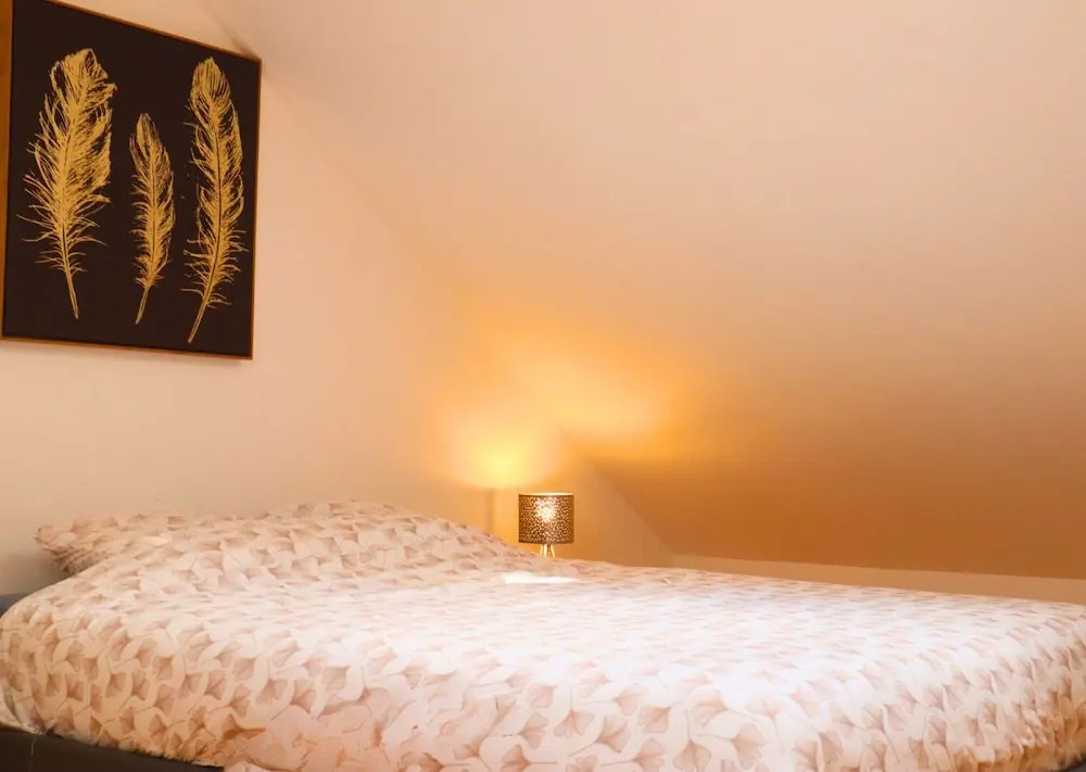 Studio en plein centre de Saint-Omer - à 5 min de la gare, parking privé gratuit