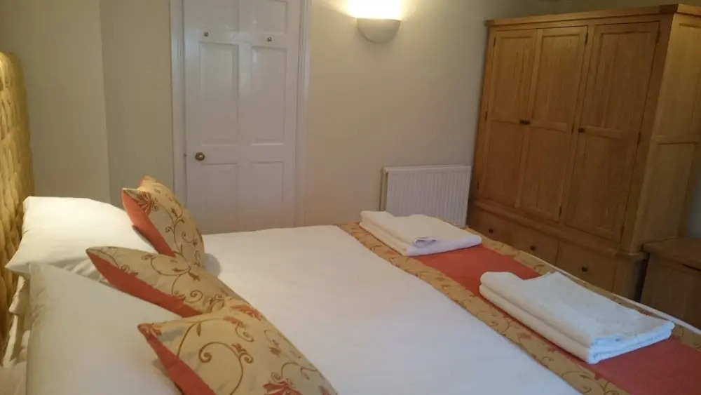 Mayville House Flat
