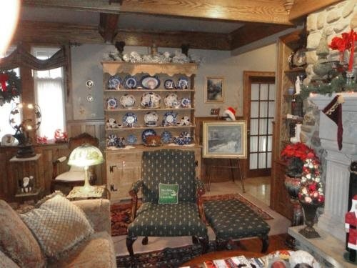 The Victorian Tudor Inn