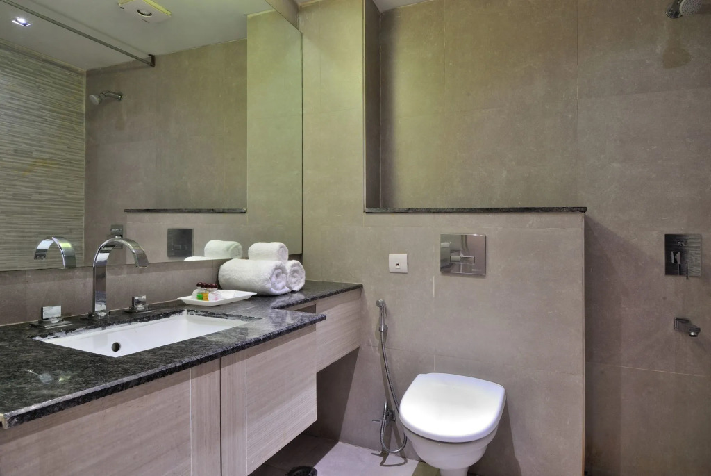 Hotel Royal Grand - Opposite Axis Bank East Patel Nagar