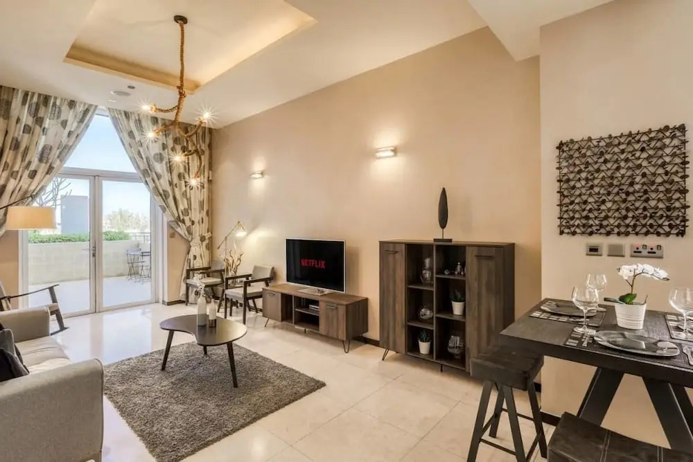 Private Beach & Pool Right on Your Doorstep!