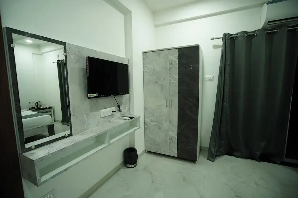 SwagStay Hotel Riviera Grand, Nagpur