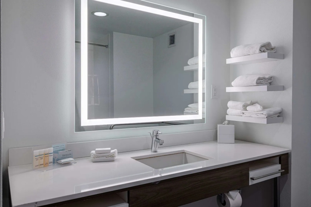 Hampton Inn & Suites Knoxville-Downtown