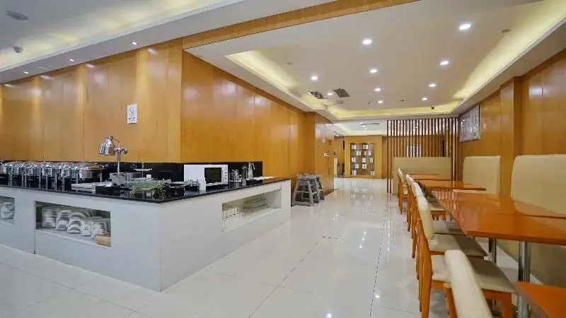 Ji Hotel (CCNICEC, Chengdu)