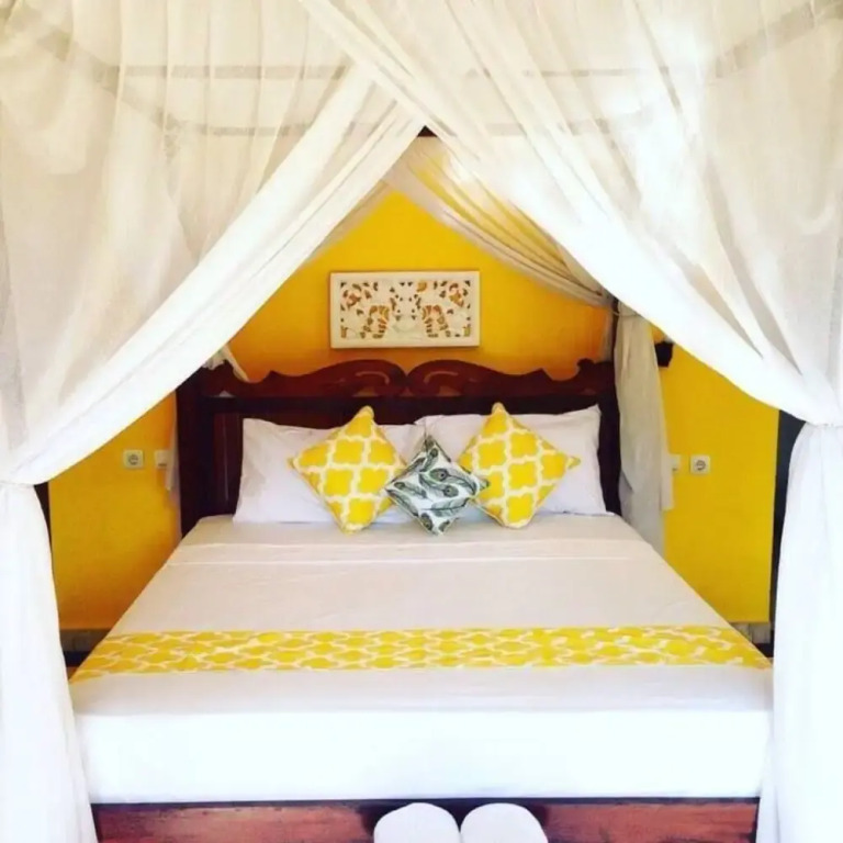 Kirana Homestay - Sunshine Bungalow