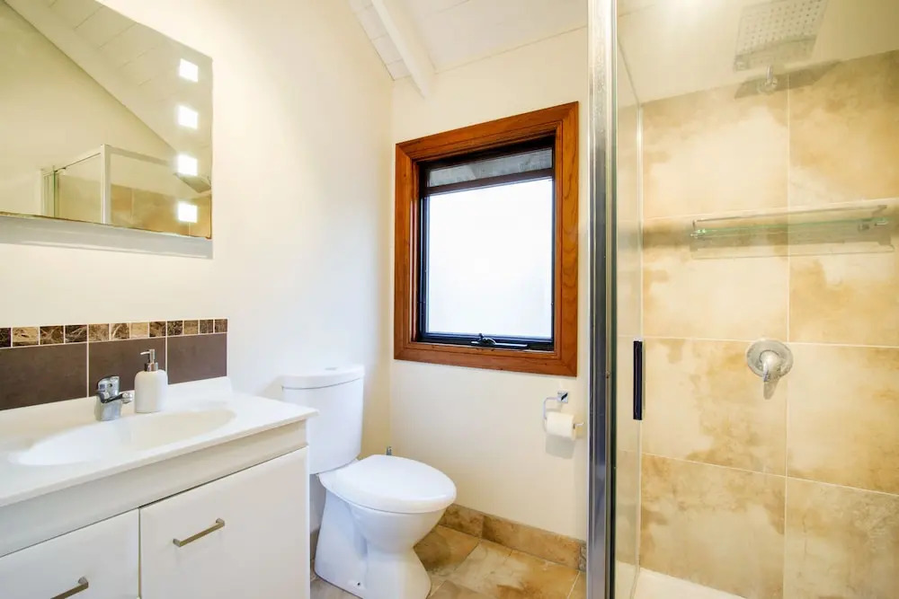Airlie Beach Eco Cabins - Adults only