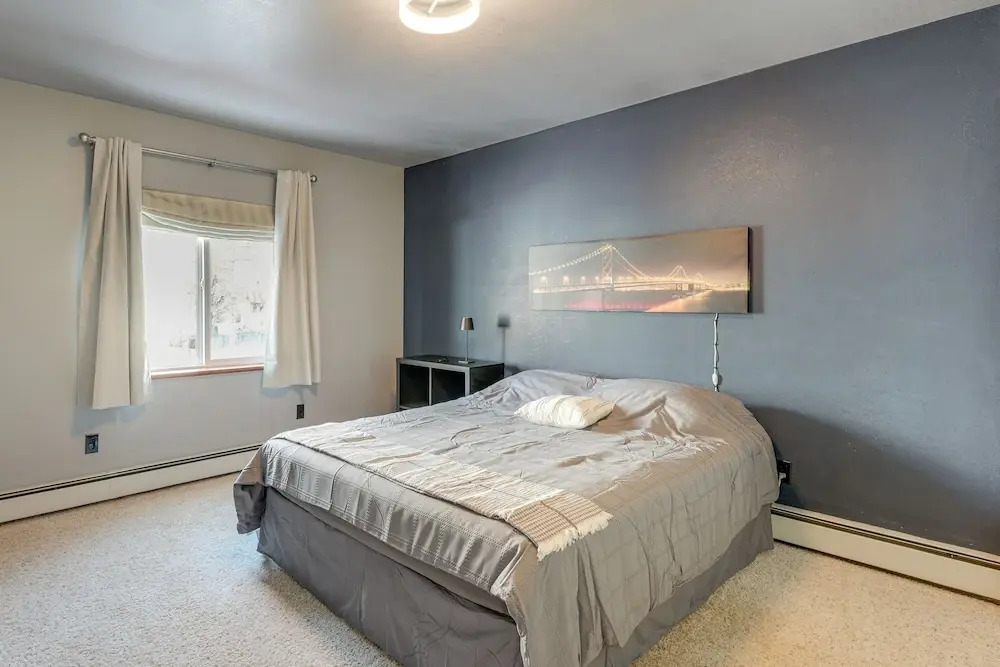 Hike, Bike & Ski! Cozy Anchorage Townhome