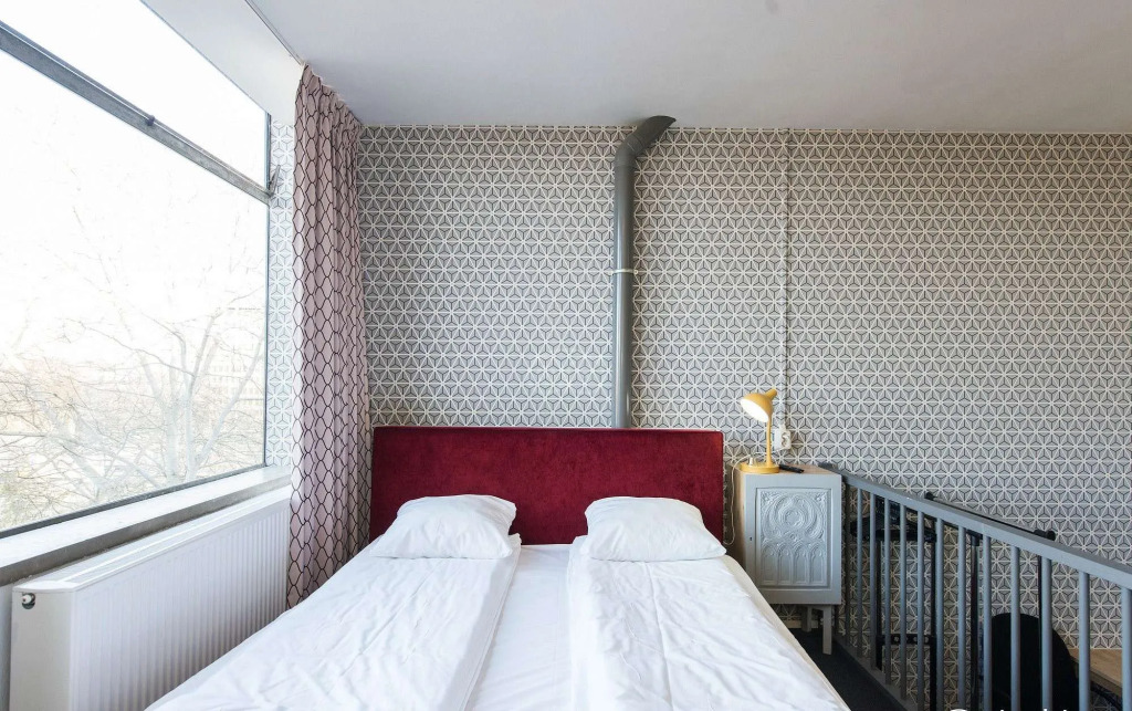 WOW Hostel Amsterdam