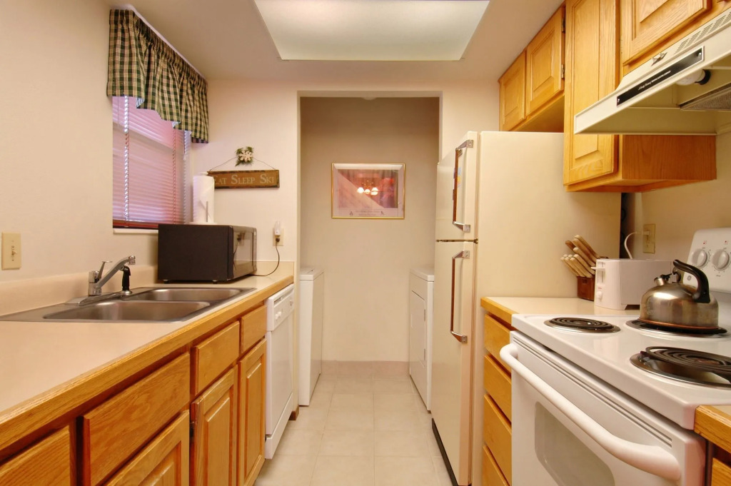 PowderWood by All Seasons Resort Lodging
