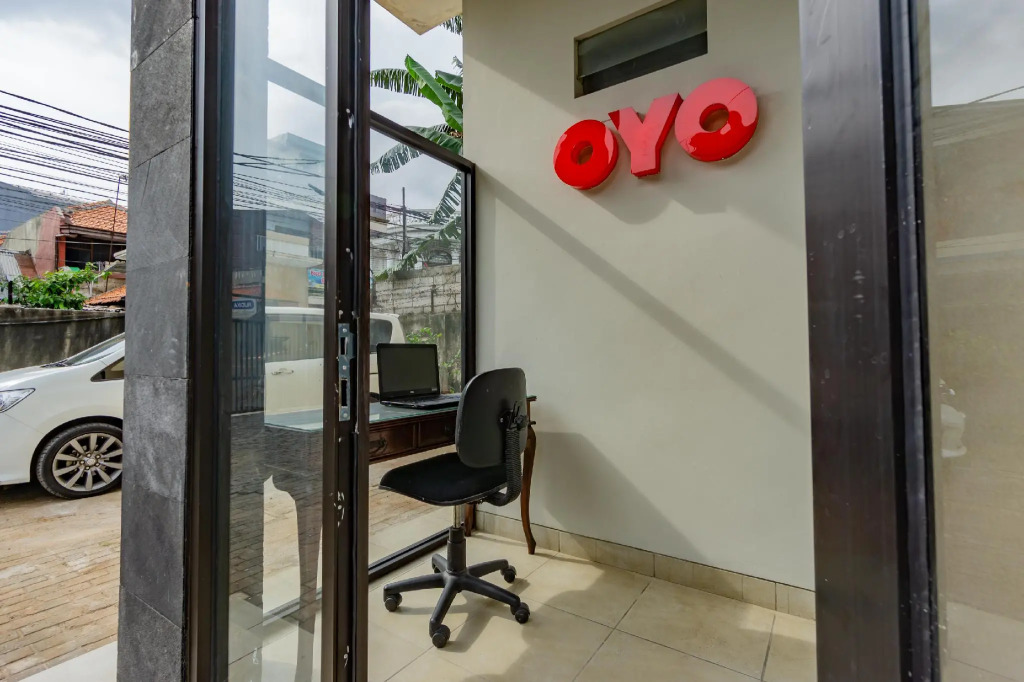 OYO 2416 Griya Otista Syariah