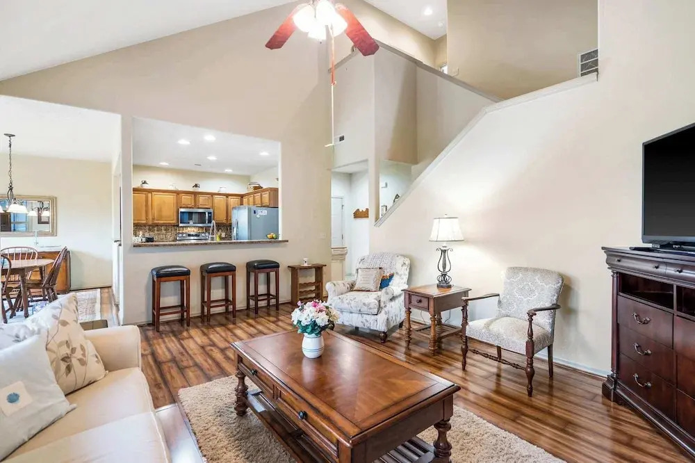 The Charming Retreat For 6!