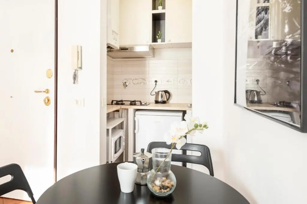 White Flat Termini
