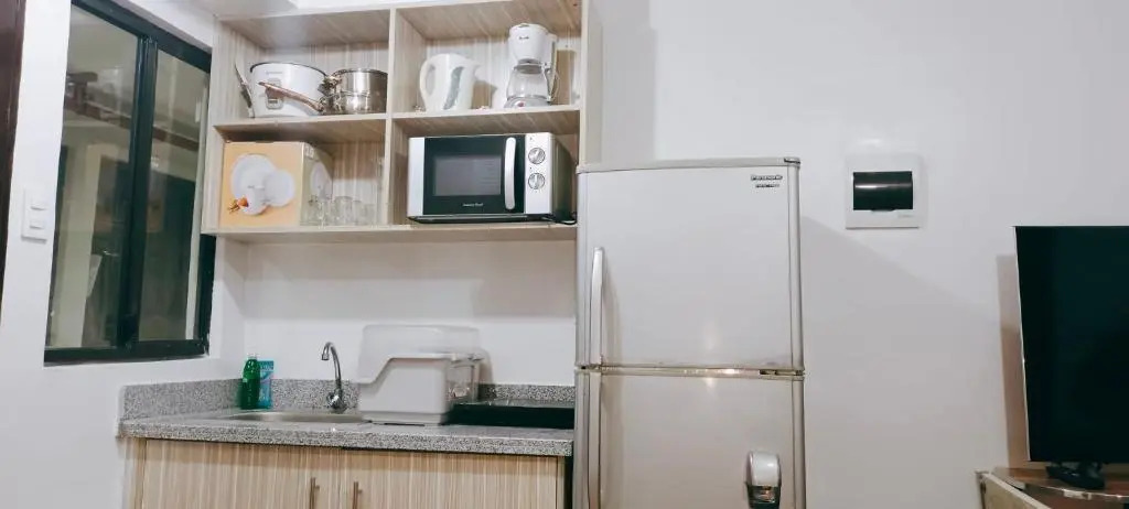 2-Bedroom Condo with UNLI WIFI, 50" TV, Netflix, Xbox One, Pool