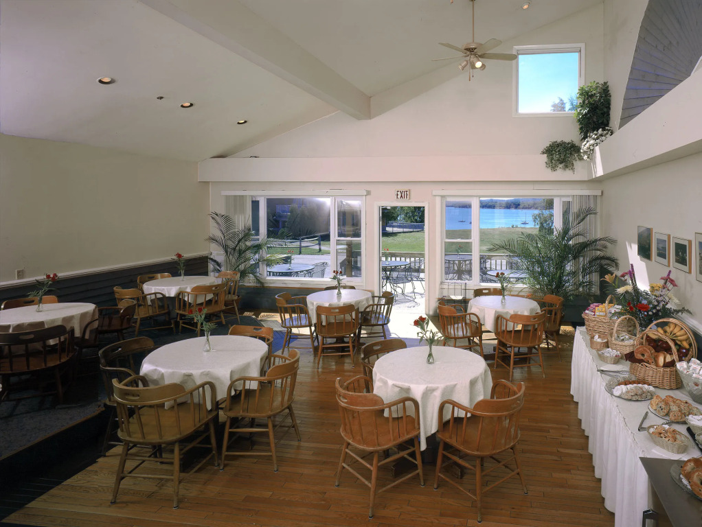 Belfast Harbor Inn