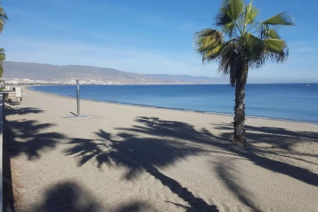 Ático 4 dormitorios cerca de la playa con gran terraza y 2 parkings