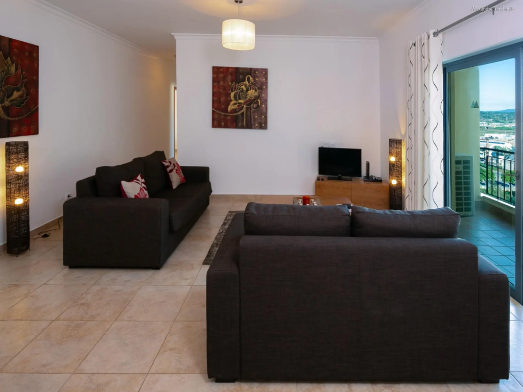B26 - Palmeiras Top-Floor Apartment