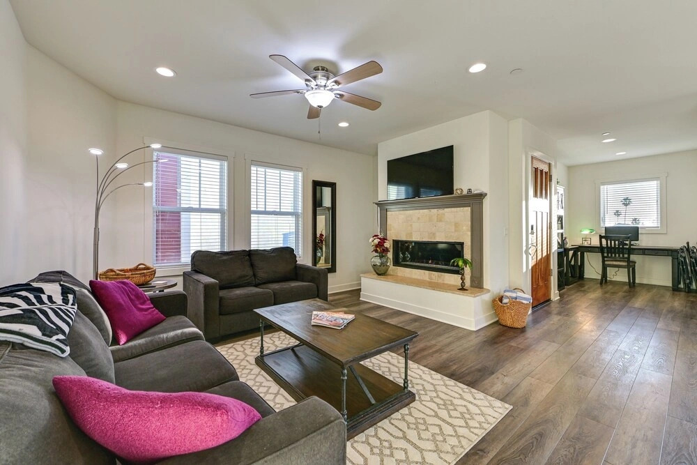 Stroll to Shore: Oceanside Condo w/ Hot Tub Access