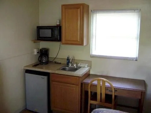 Tropix Inn