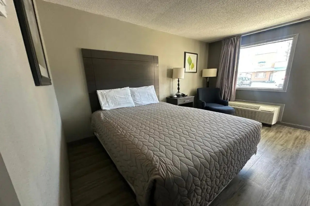 Executive Inn
