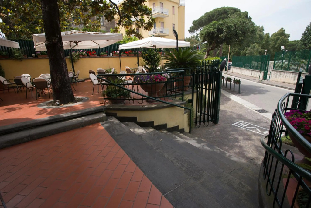 Hotel Villa Serena