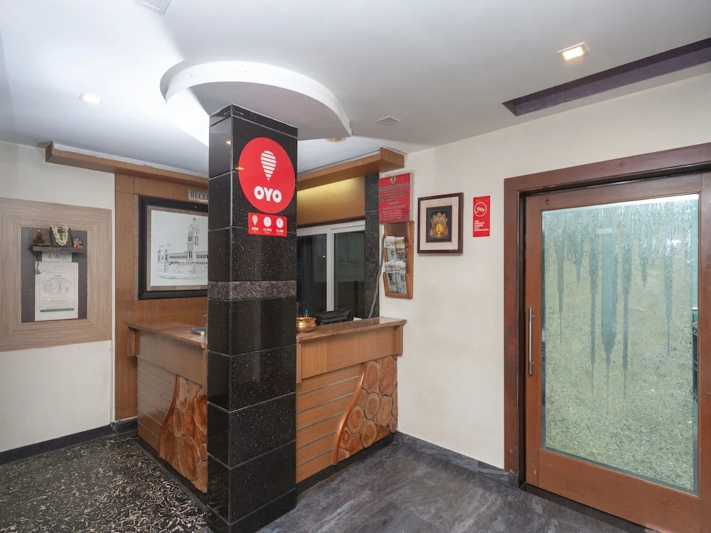 OYO 16890 Hotel Srm Central Park