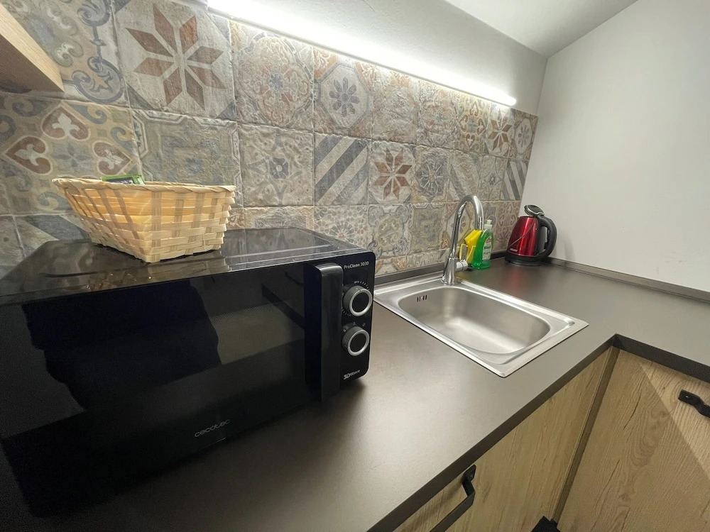 SnowLake Suite & Apartment