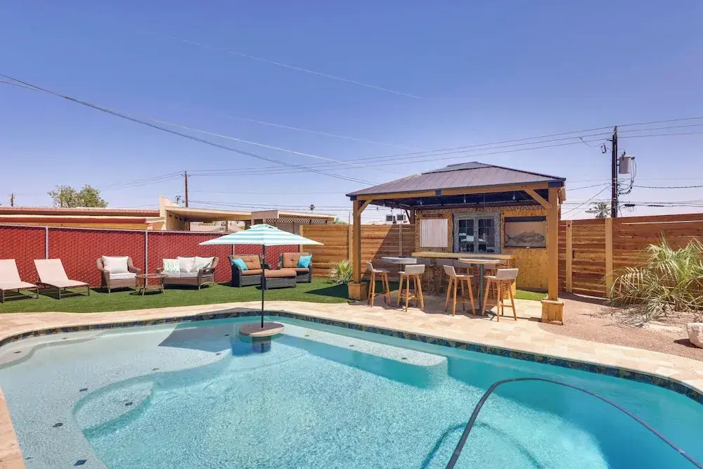 2 Mi to Lake Havasu: Home w/ Patio & Pool