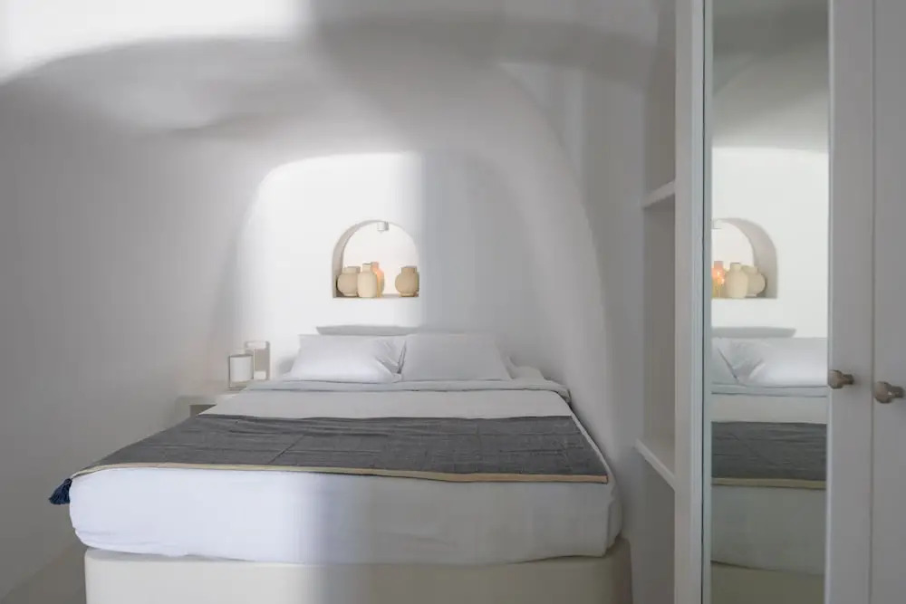 Lathouri Cave Villa