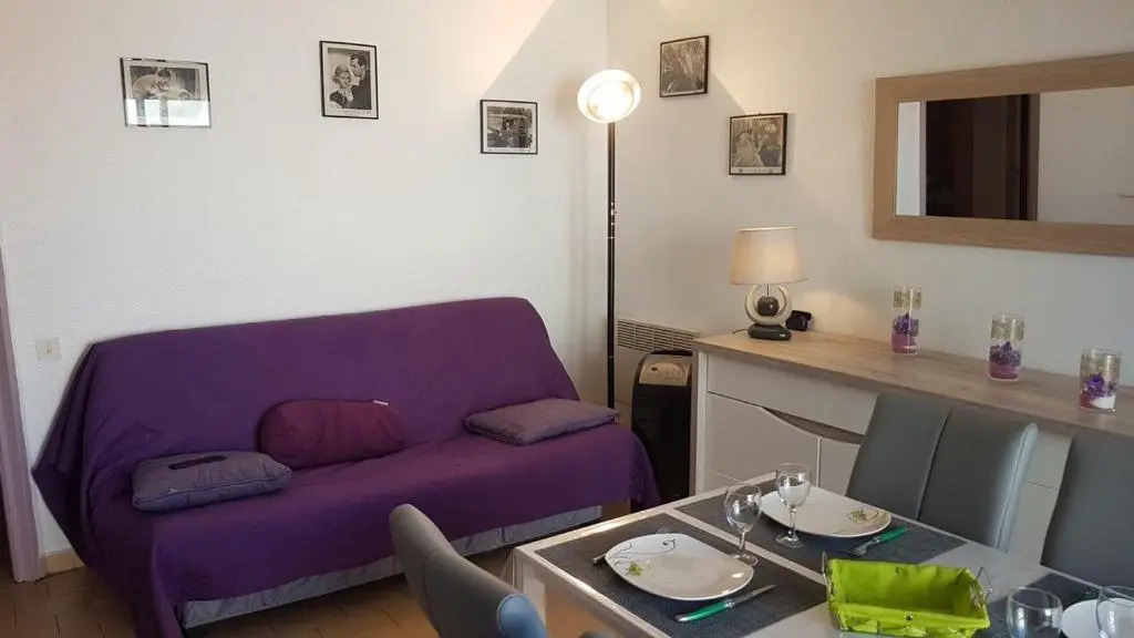 Accès direct plage pour ce superbe T2 moderne et fonctionnel 6FR325