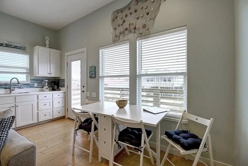 Woodhaven Beach Club 2 Bedroom Bungalow by Redawning