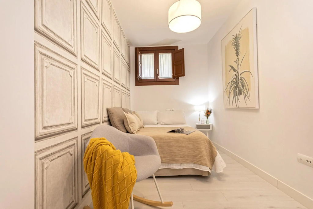 Charming Two-bedroom Apartment Near Cathedral Zacatin 103