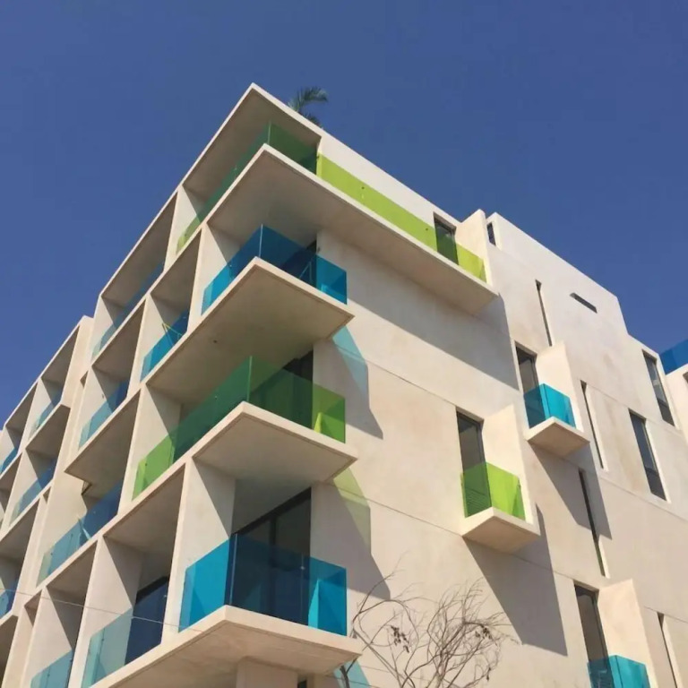 Amazing Ocean View 2BR condo in wonderful location of PDC