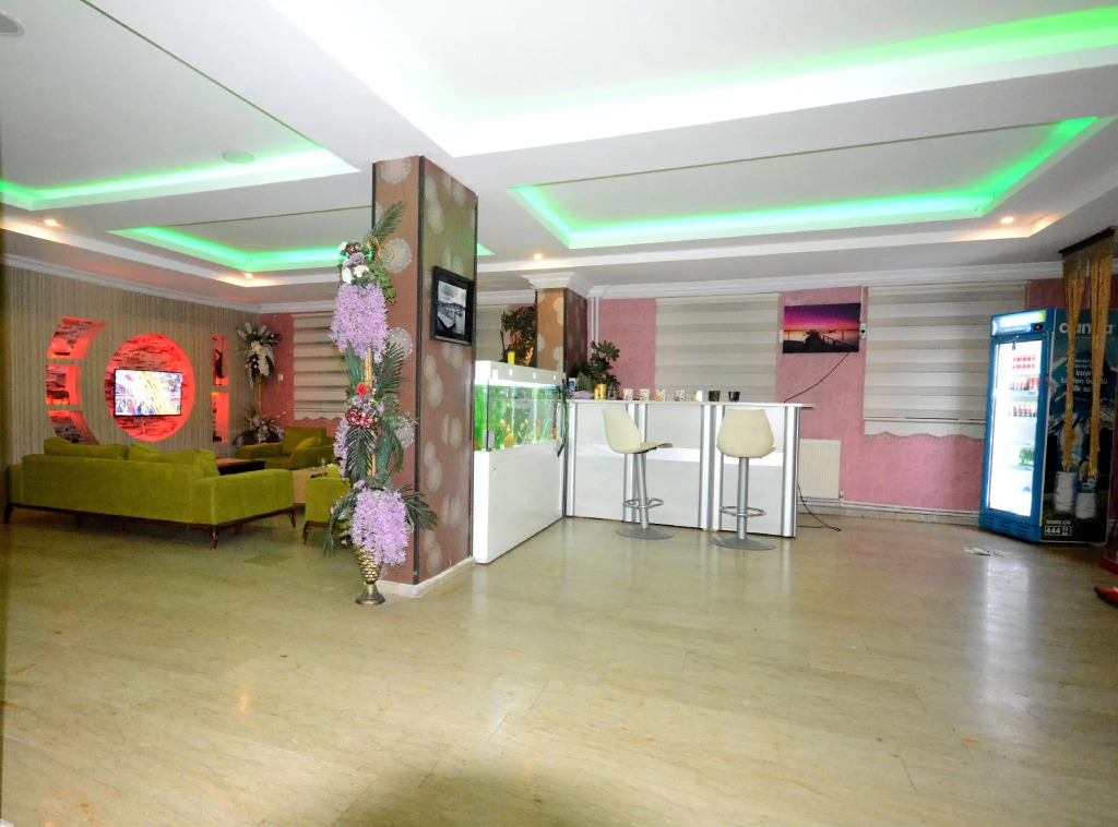 Dimet Park Hotel
