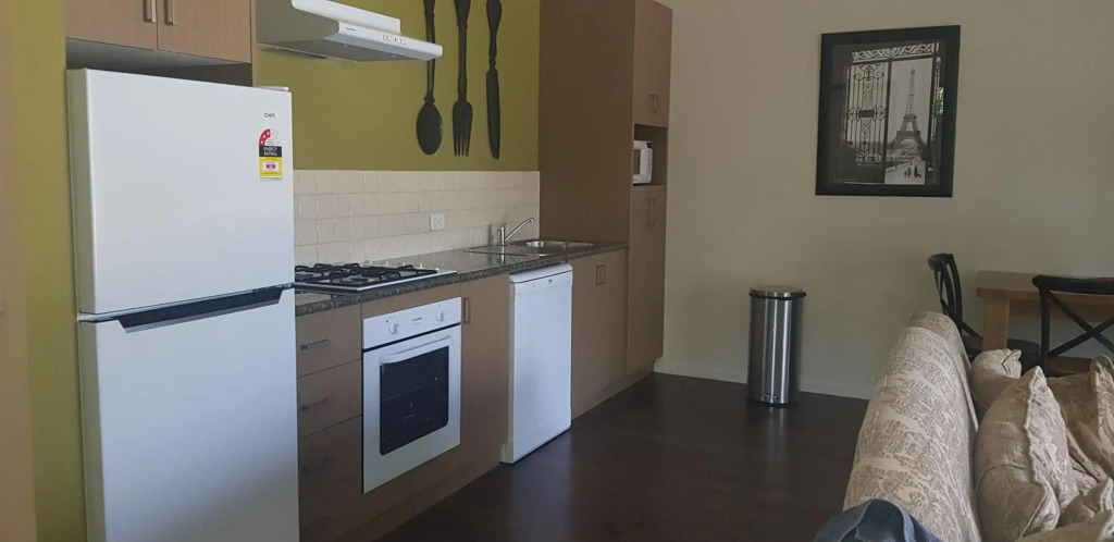 Adelphi Apartment 6 Riverview 2 BDRM, 1BDRM or 6A King Studio Riverview both with balconies