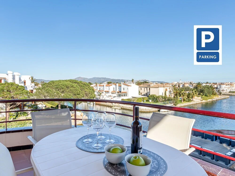 Waterfront Apartment With Large Terrace and Parking Space