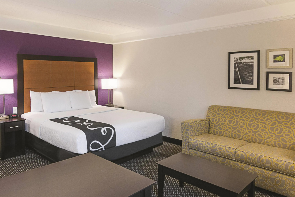 La Quinta by Wyndham Orlando Airport