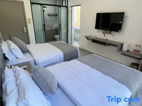 Qihai Coast Homestay (Beihai Yintan Branch)