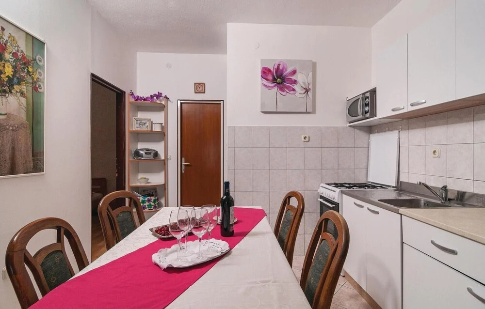 Nice Home in Pisak With Wifi and 3 Bedrooms