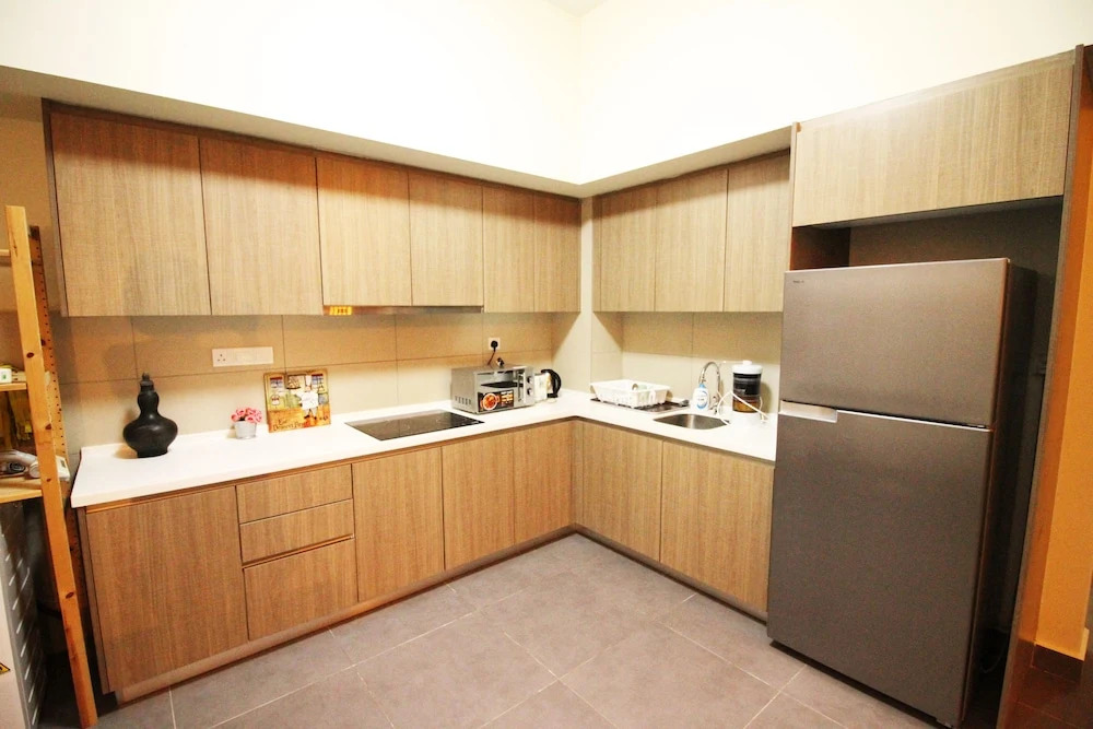 Sentrio Suites @ City Center by HnHCozy