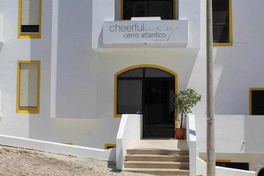 Cerro Atlantico by Umbral
