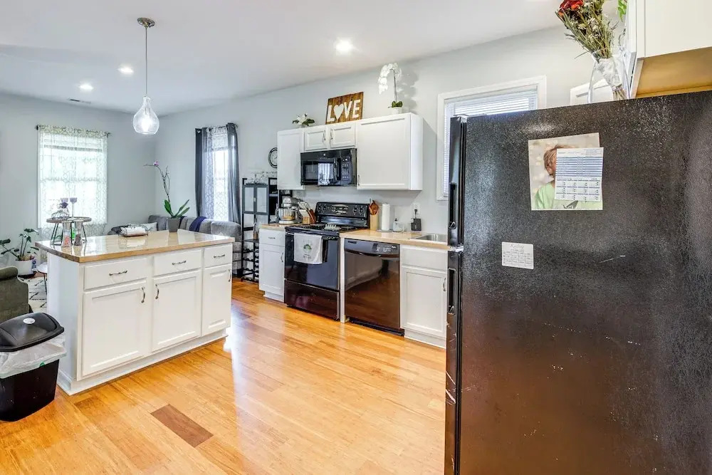 3 Mi to Dtwn: Updated Retreat in Indianapolis!