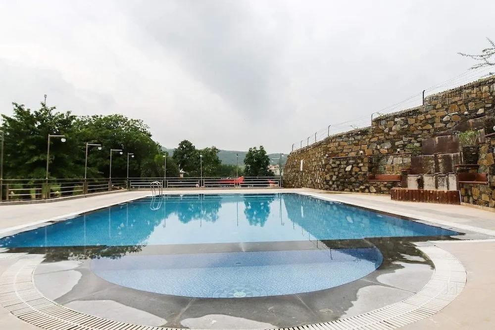 Meera Valley Resort By Nexottel