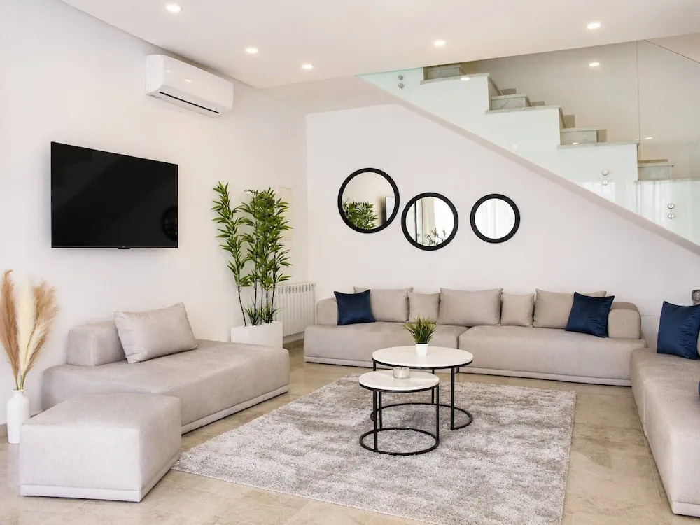 Elegant Villa in Gammarth With Private Indoor Pool