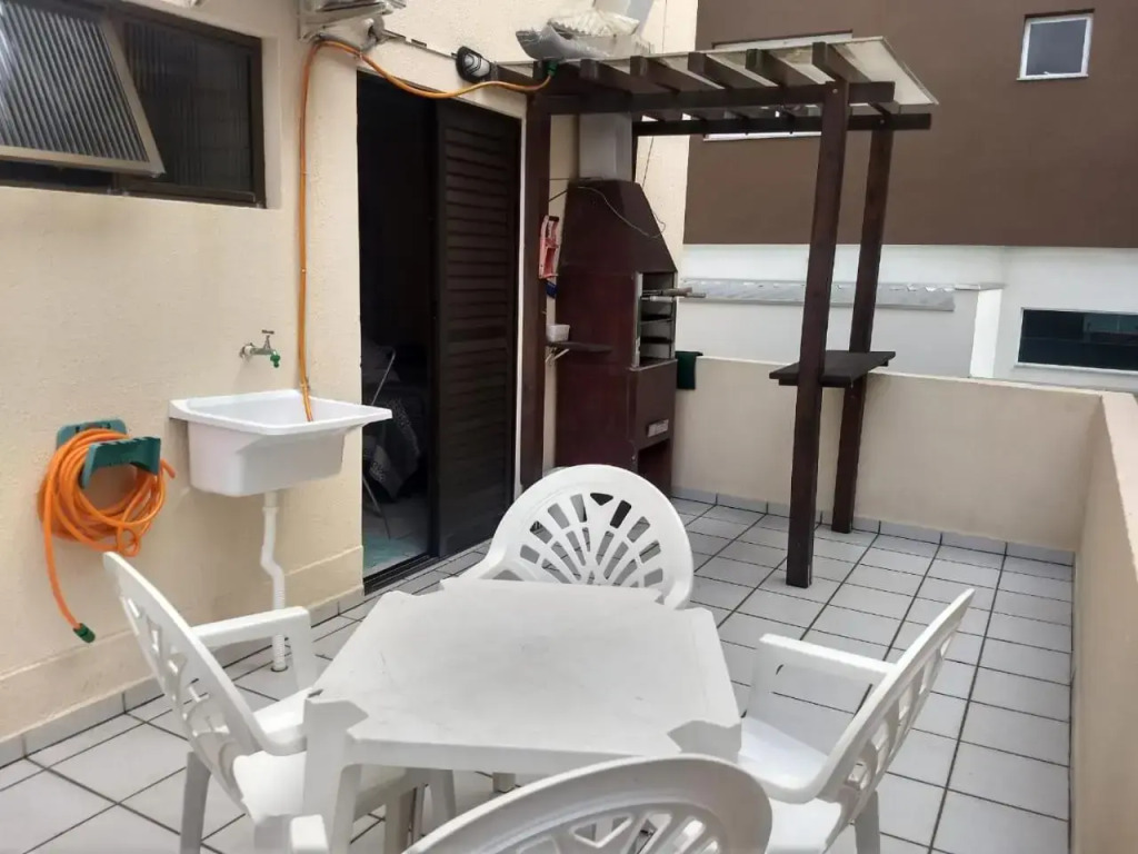 APTO 50M PRAIA- 4 PESSOAS, WIFI, SACADA, CHURRASQUEIRA, GARAGEM PARA VEICULOS PEQUENOS - Residencial Roveda