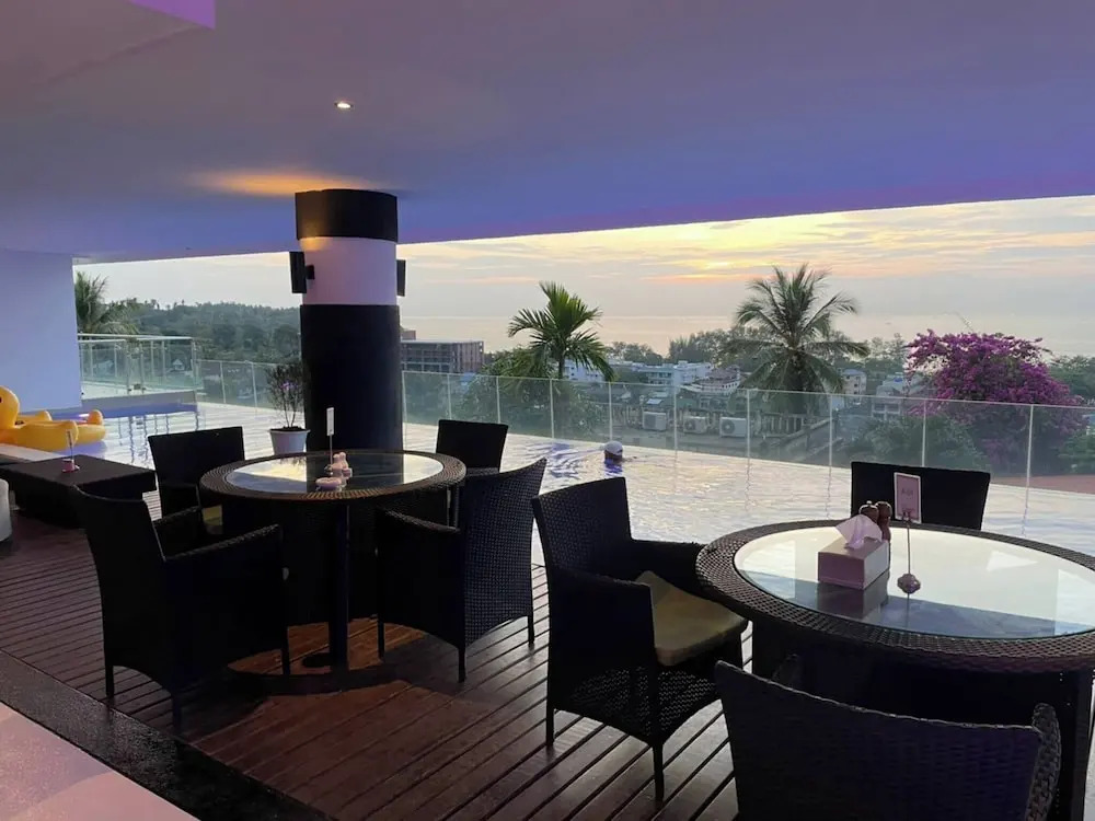 B12a - 2 Bdr Condo With Pool Access, Karon Beach