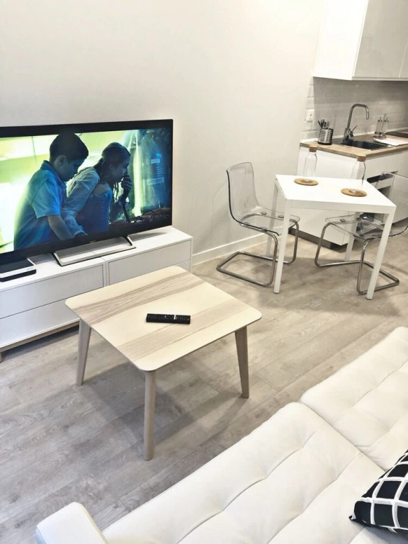 Lersundi Guggenheim by Urban Hosts