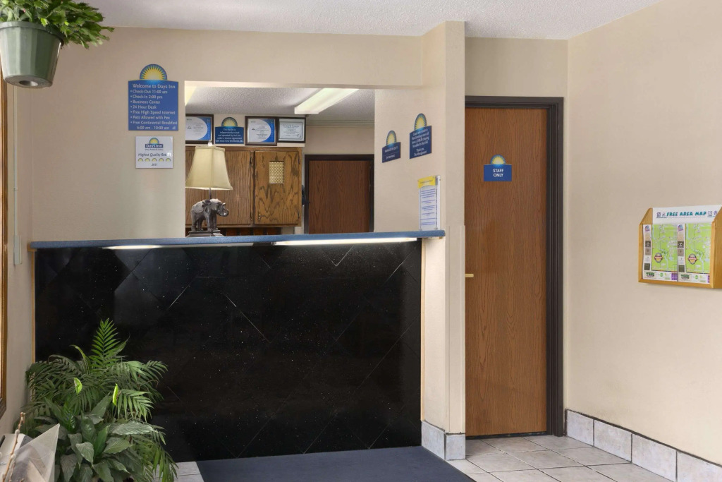 Days Inn by Wyndham Keene NH
