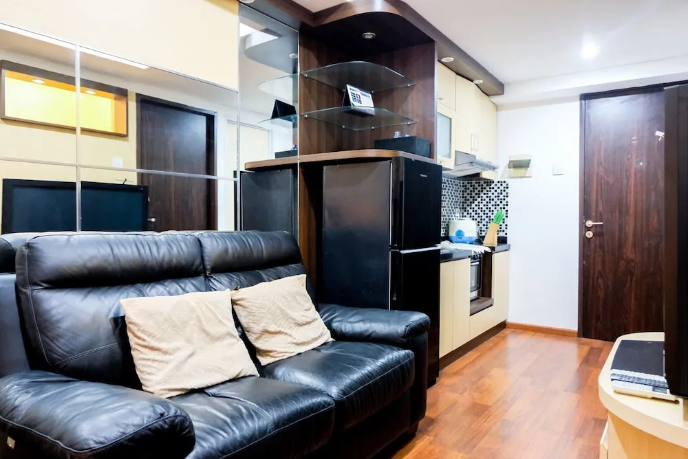 Minimalist and Luxurious 2BR Serpong Greenview Apartment