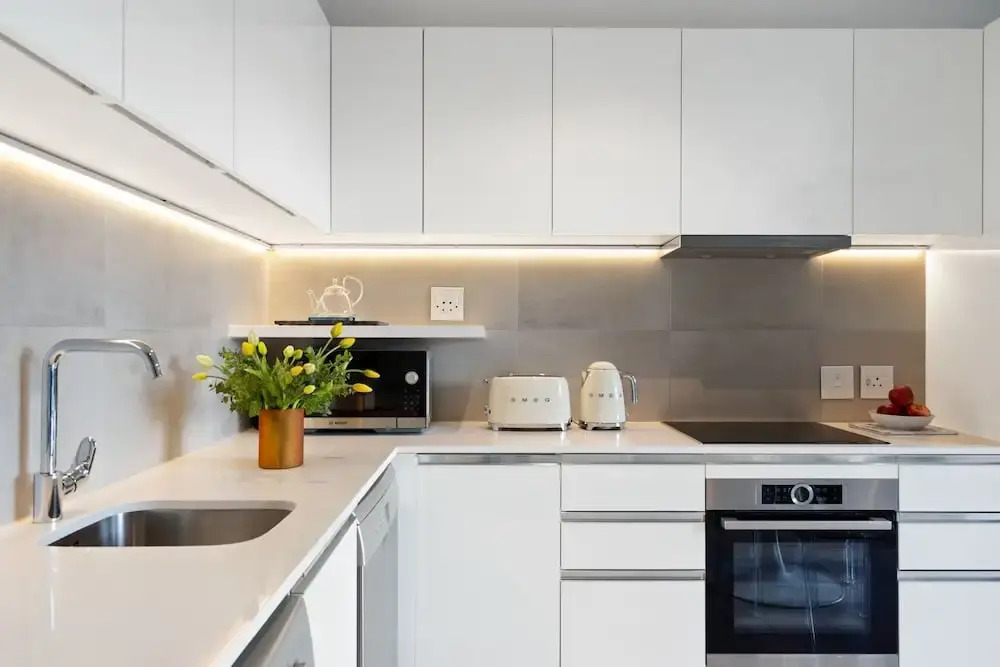 Apartment 307 at 117 on Strand